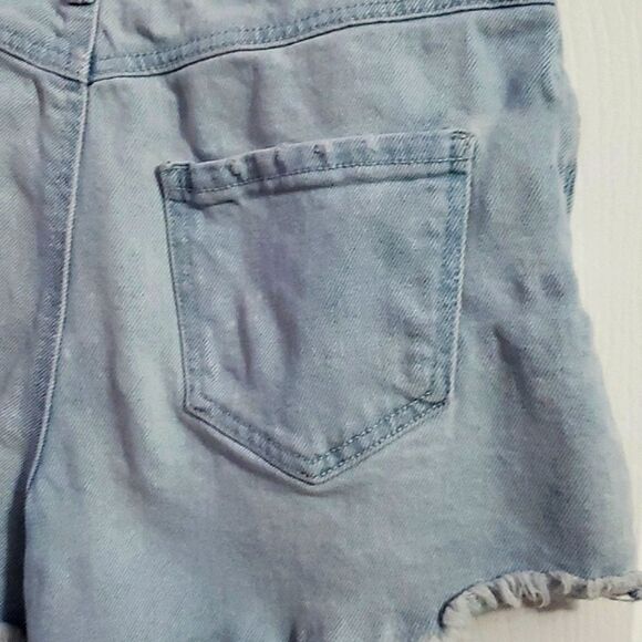 Rewash Light Wash Distressed Fringed High Waist Mom Jean Shorts - Picture 6 of 9